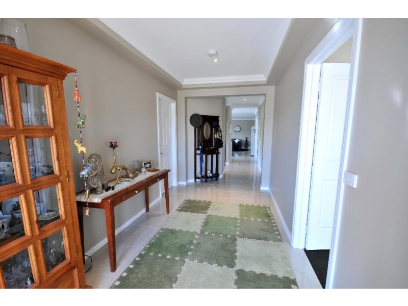 3 Rivergum Drive, East Albury NSW 2640