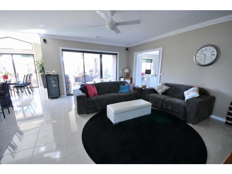 3 Rivergum Drive, East Albury NSW 2640