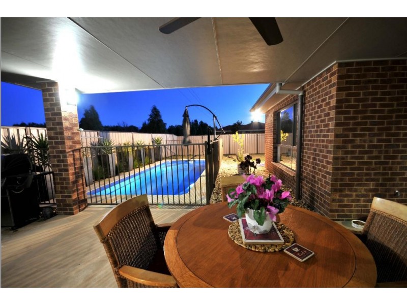 3 Rivergum Drive, East Albury NSW 2640