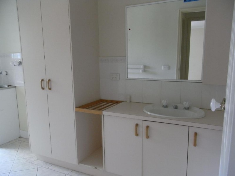 8/14 Tristan Court, Lavington NSW 2641