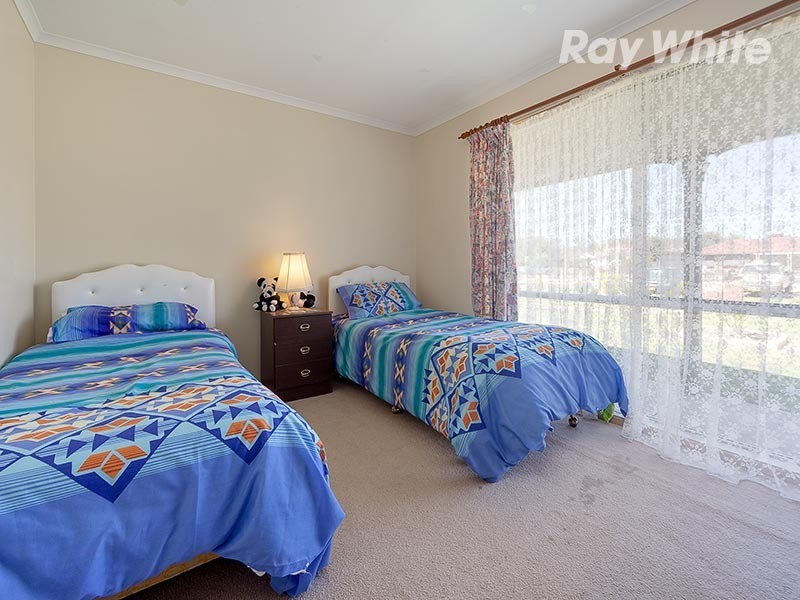 8 Balfour Street, Culcairn NSW 2660