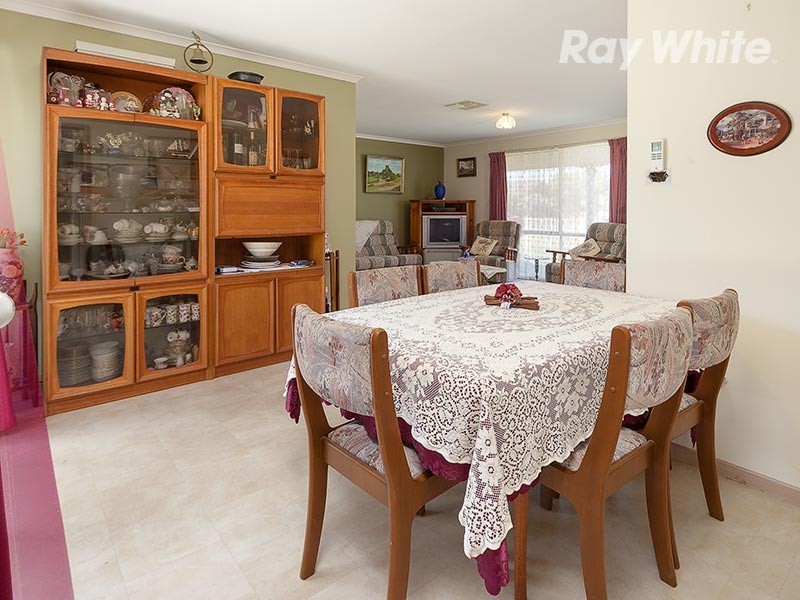 8 Balfour Street, Culcairn NSW 2660