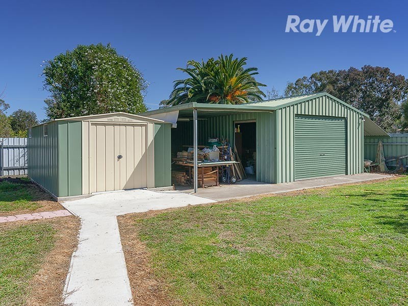 8 Balfour Street, Culcairn NSW 2660