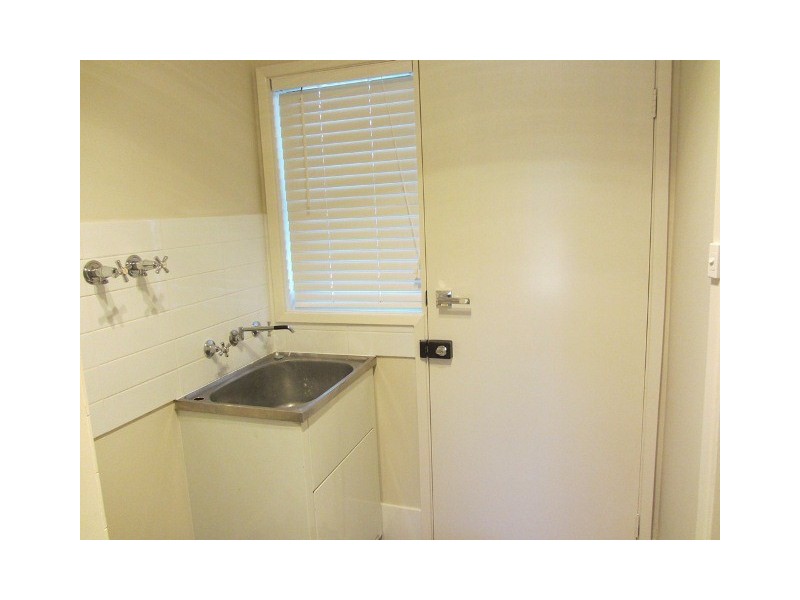 6/309 Moore Street, Lavington NSW 2641