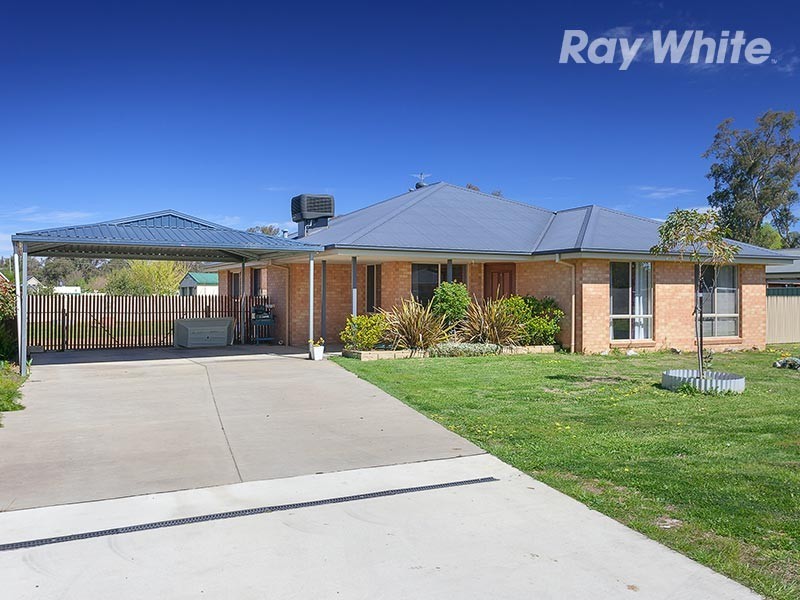 85 Adams Street, Jindera NSW 2642