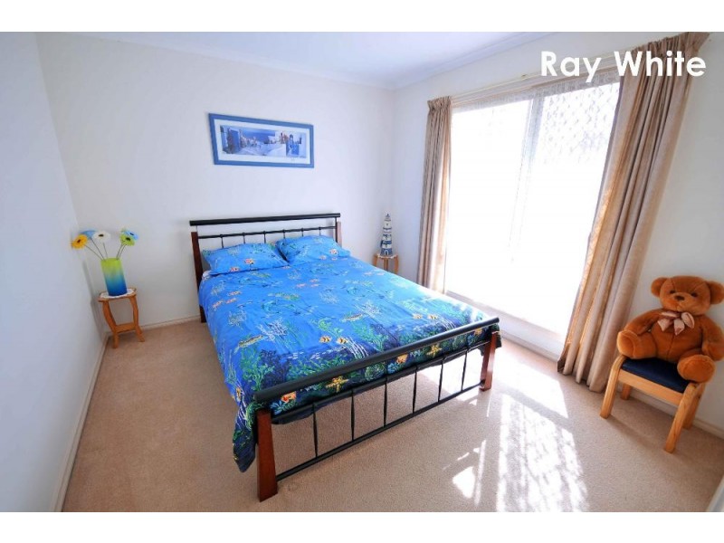 7 Howard Place, Norris Park, Lavington NSW 2641