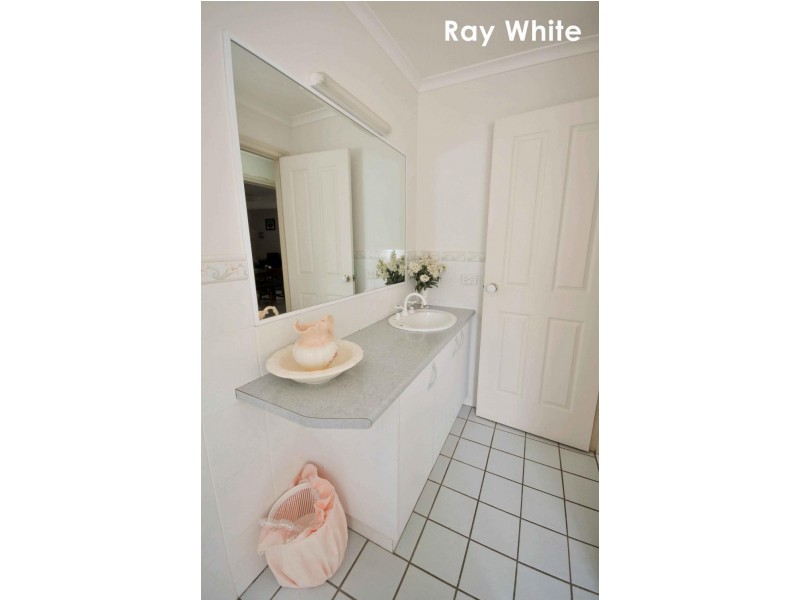 7 Howard Place, Norris Park, Lavington NSW 2641