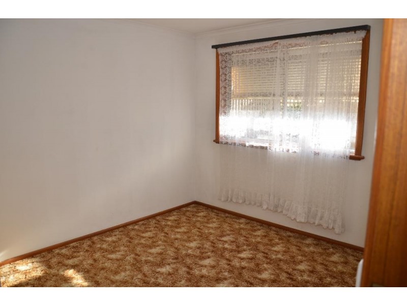 385 Dale Crescent, Lavington NSW 2641