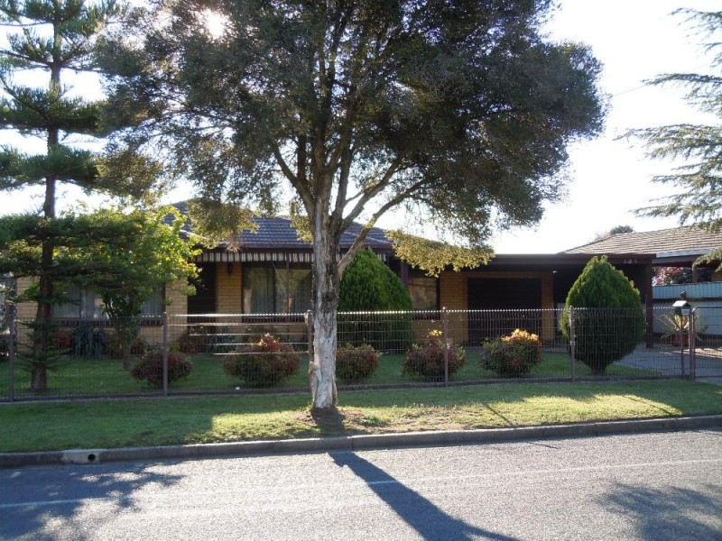 385 Dale Crescent, Lavington NSW 2641