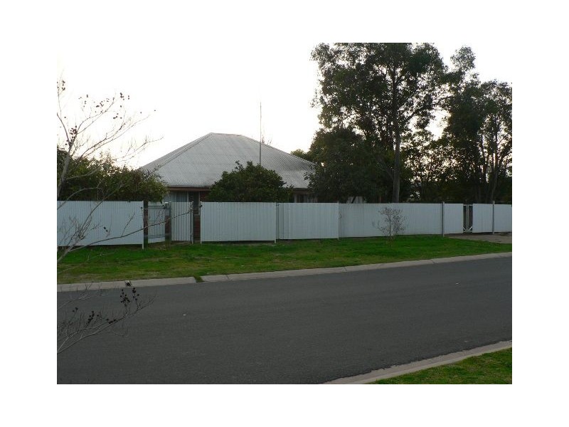 3 Buna Street, North Albury NSW 2640