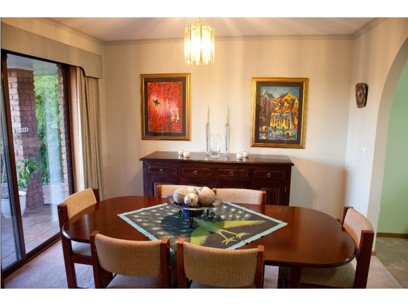 272 Cheyenne Drive (Paul Avenue), Lavington NSW 2641