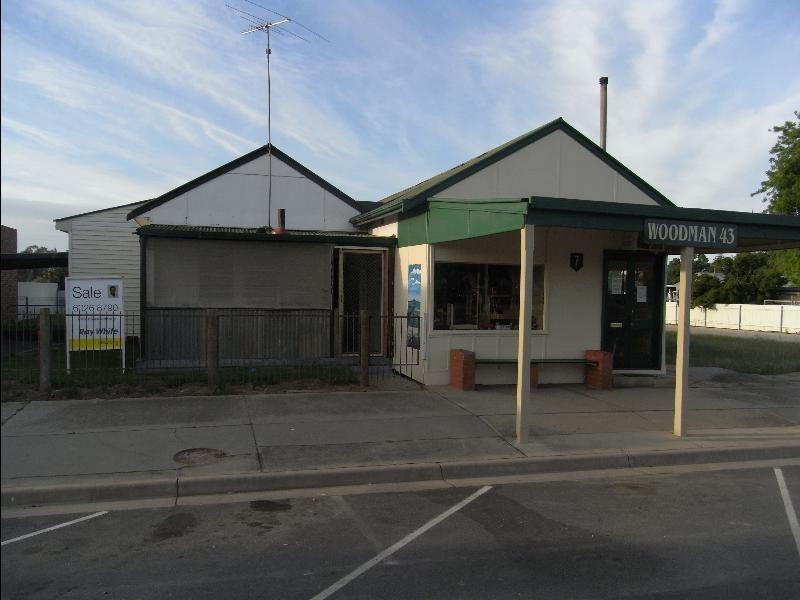 2/52-54 Hawkins Street, Howlong NSW 2643