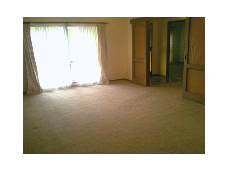 21 Neptune Drive, Lavington NSW 2641