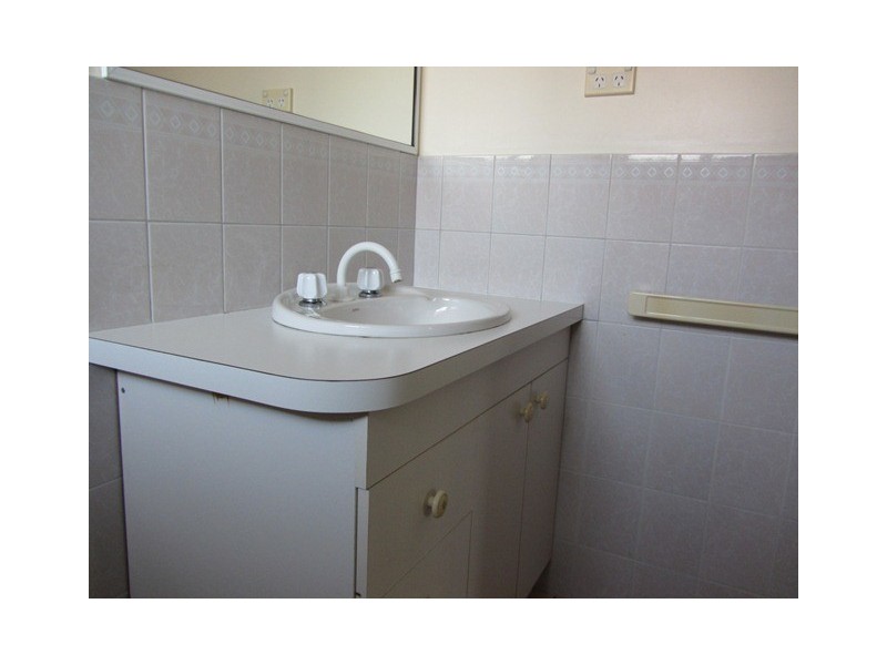 21 Neptune Drive, Lavington NSW 2641