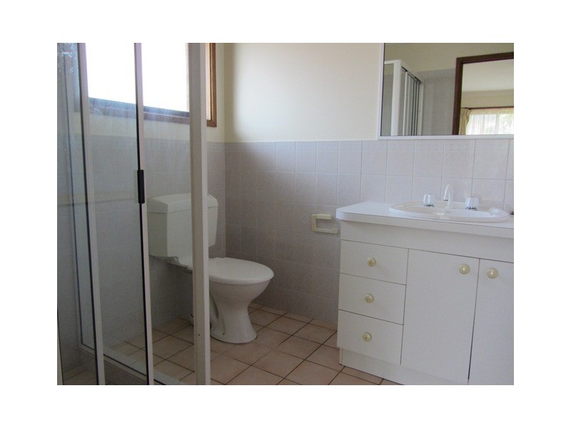 21 Neptune Drive, Lavington NSW 2641