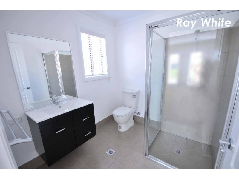 15 Chafia Place, Lavington NSW 2641