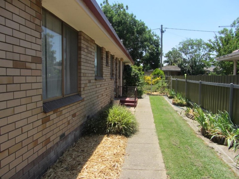 530 Margaret Place, Lavington NSW 2641