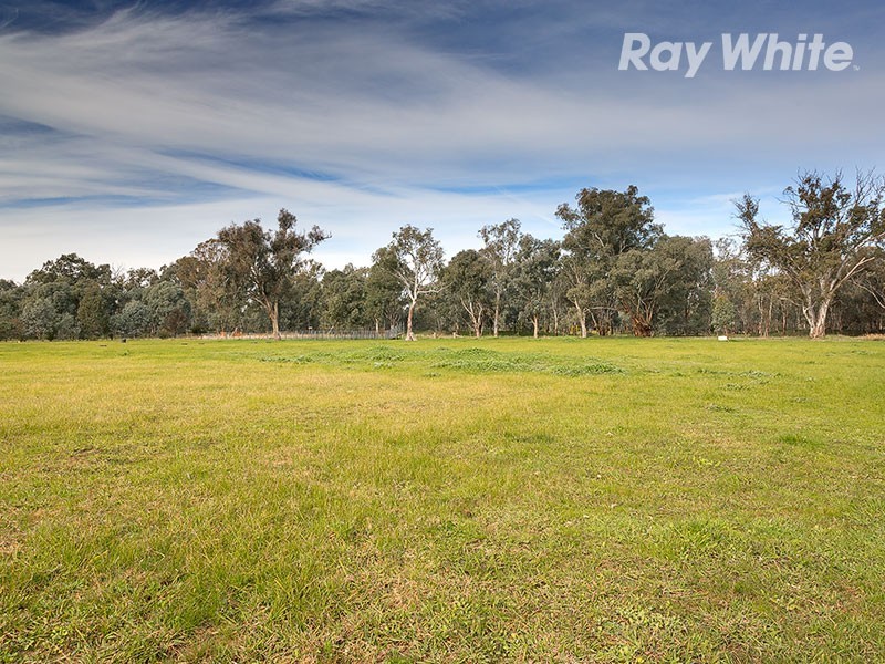 11 Sullivans Drive, Jindera NSW 2642