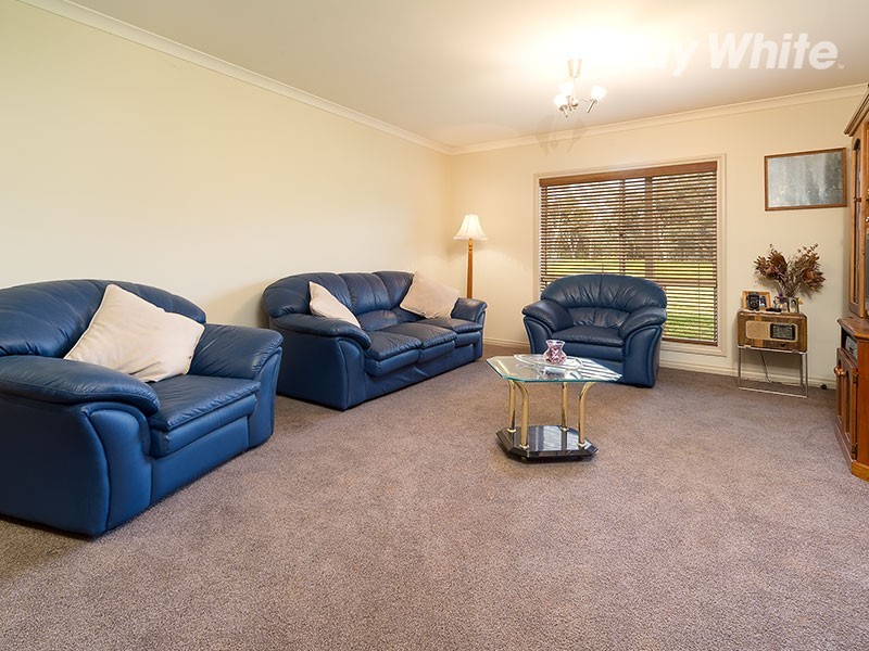 11 Sullivans Drive, Jindera NSW 2642