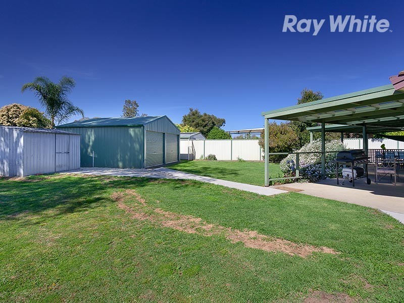 83 Pell Street, Howlong NSW 2643