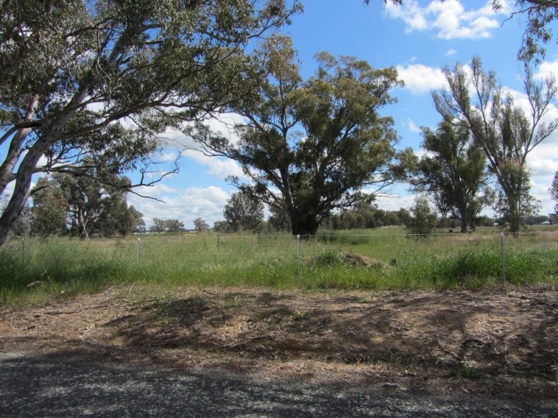 11 Range View Drive (Off Hawthorn Road), Jindera NSW 2642