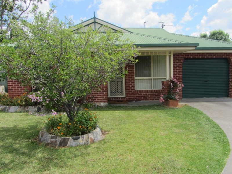 10/495 Rose Street, Lavington NSW 2641