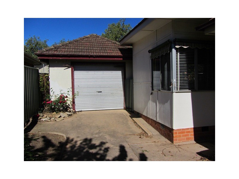 494 Schubach Street, East Albury NSW 2640