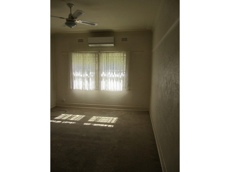 494 Schubach Street, East Albury NSW 2640