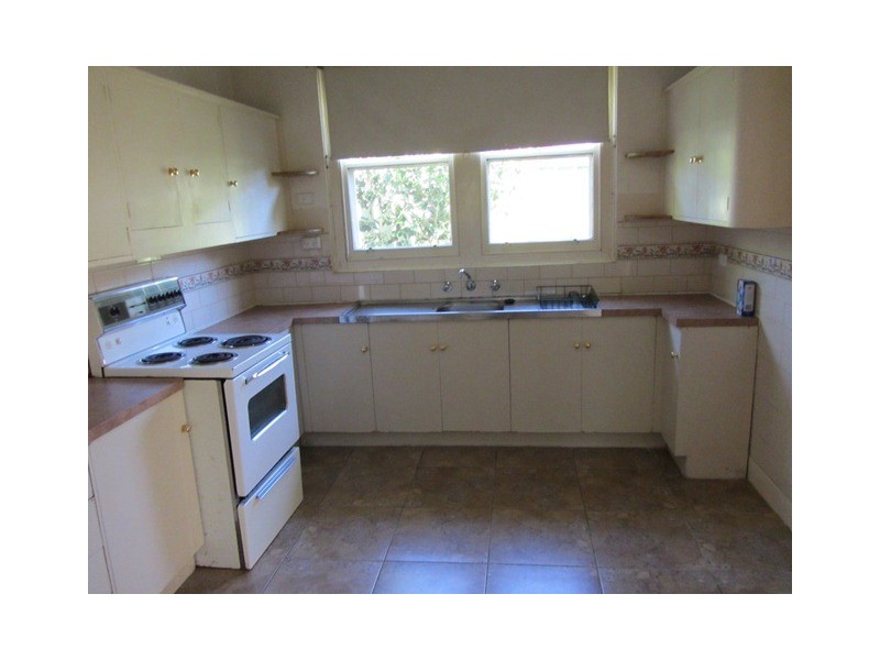 494 Schubach Street, East Albury NSW 2640