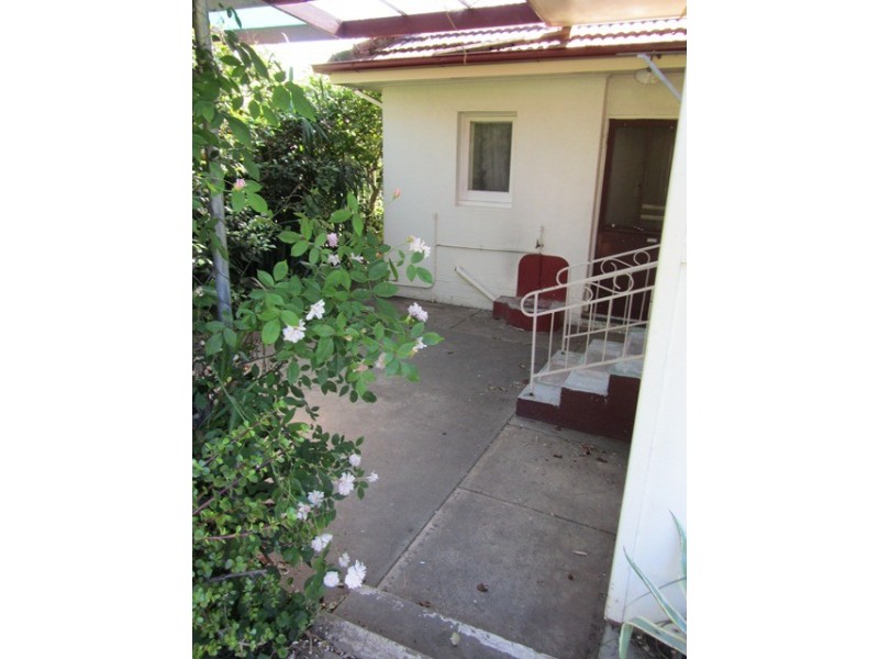 494 Schubach Street, East Albury NSW 2640