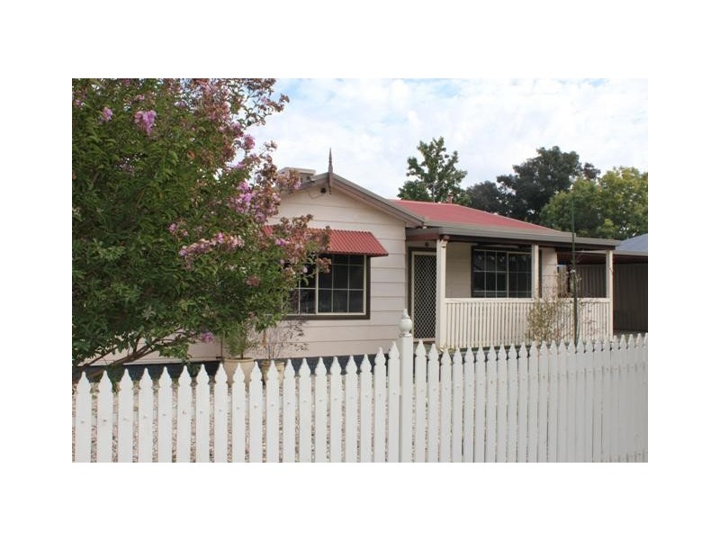 433 Bevan Street, Lavington NSW 2641
