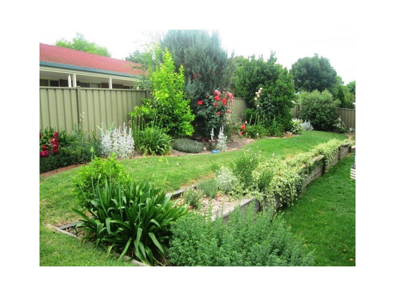 55 Grandview Terrace, East Albury NSW 2640