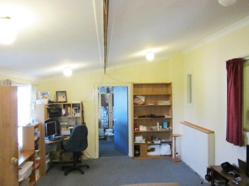 442 Hall Avenue, Lavington NSW 2641