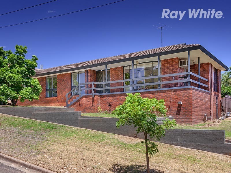 831 Golf Links Terrace, Albury NSW 2640