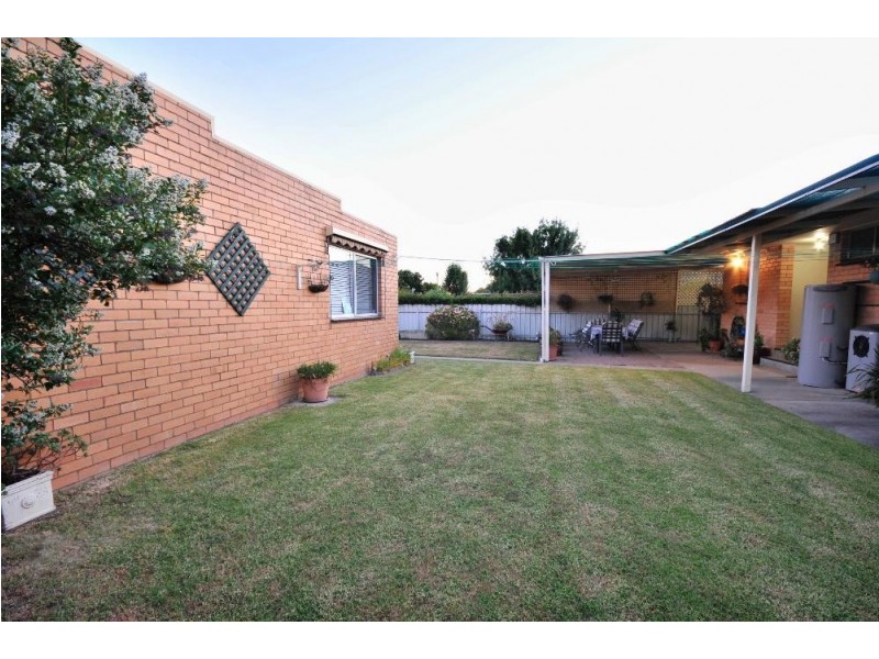 368 Dick Road, Lavington NSW 2641