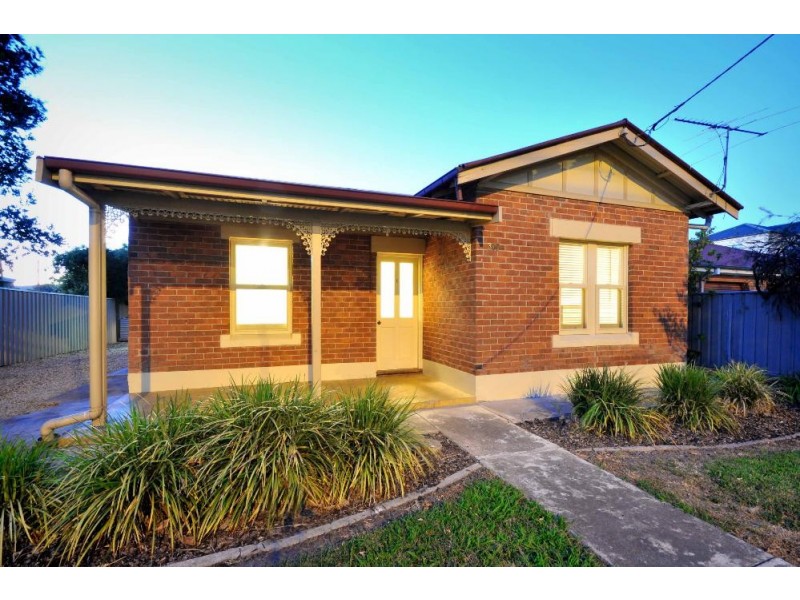 1-2/375 Urana Road, Lavington NSW 2641