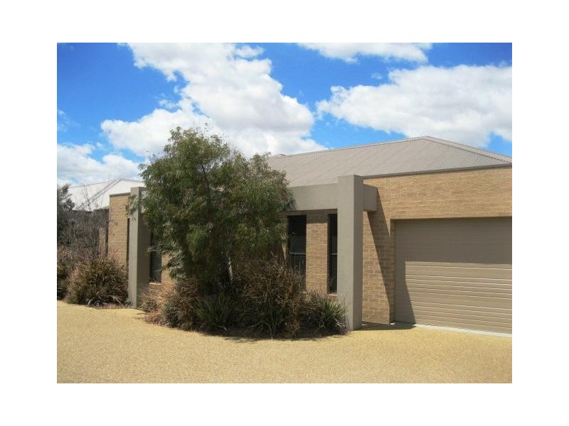 6/378 Cambourne Street, Lavington NSW 2641
