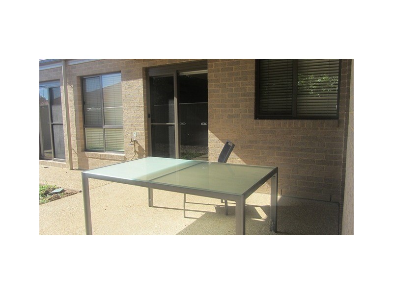 6/378 Cambourne Street, Lavington NSW 2641