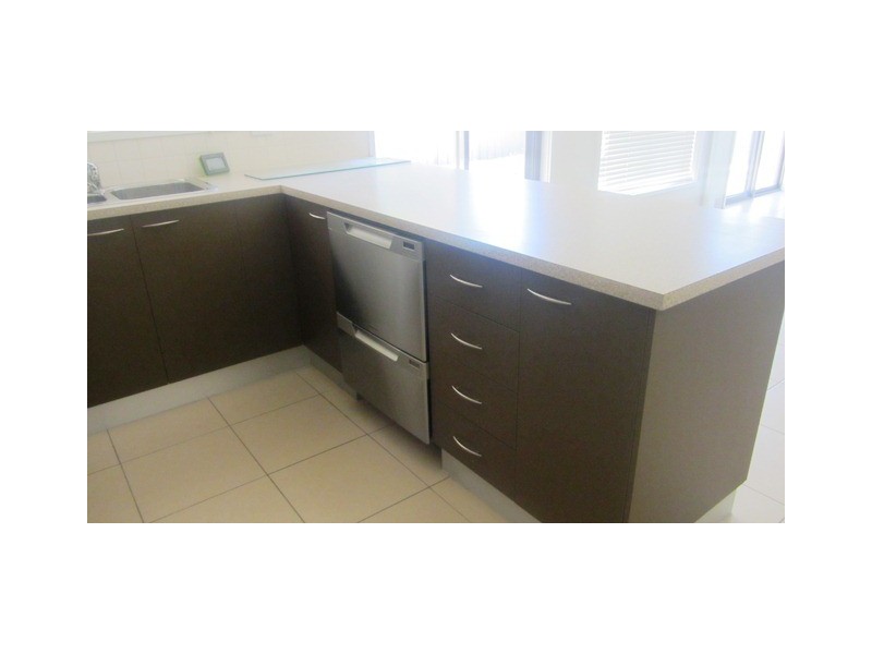 6/378 Cambourne Street, Lavington NSW 2641