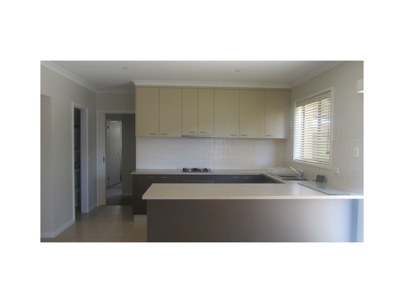 6/378 Cambourne Street, Lavington NSW 2641