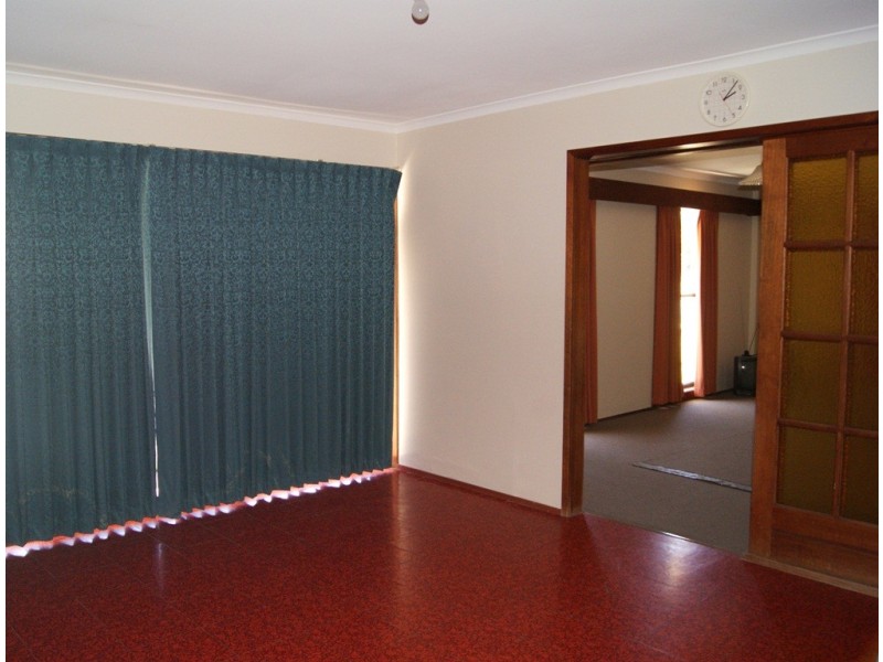 443 Kaitlers Road, Lavington NSW 2641