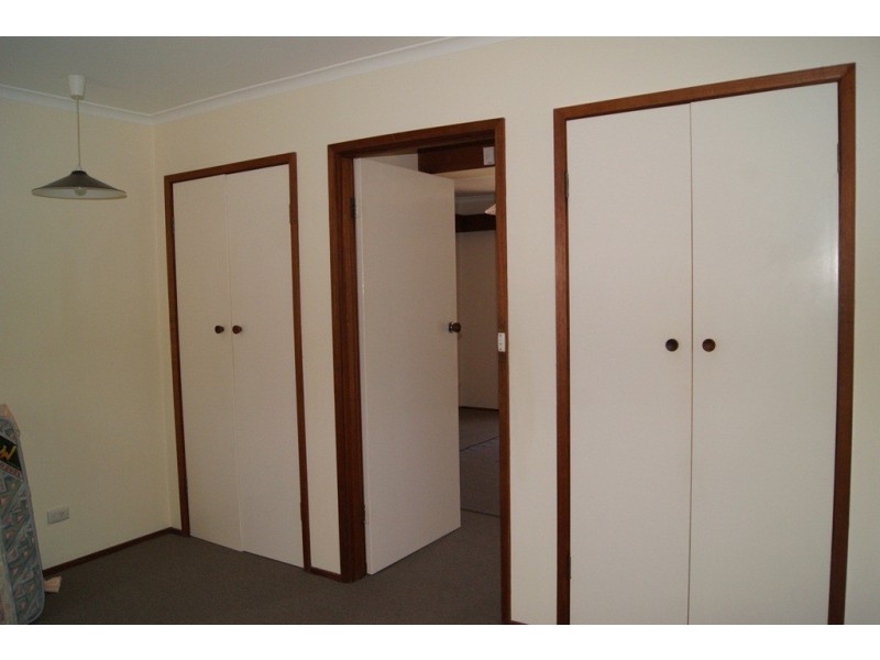 443 Kaitlers Road, Lavington NSW 2641