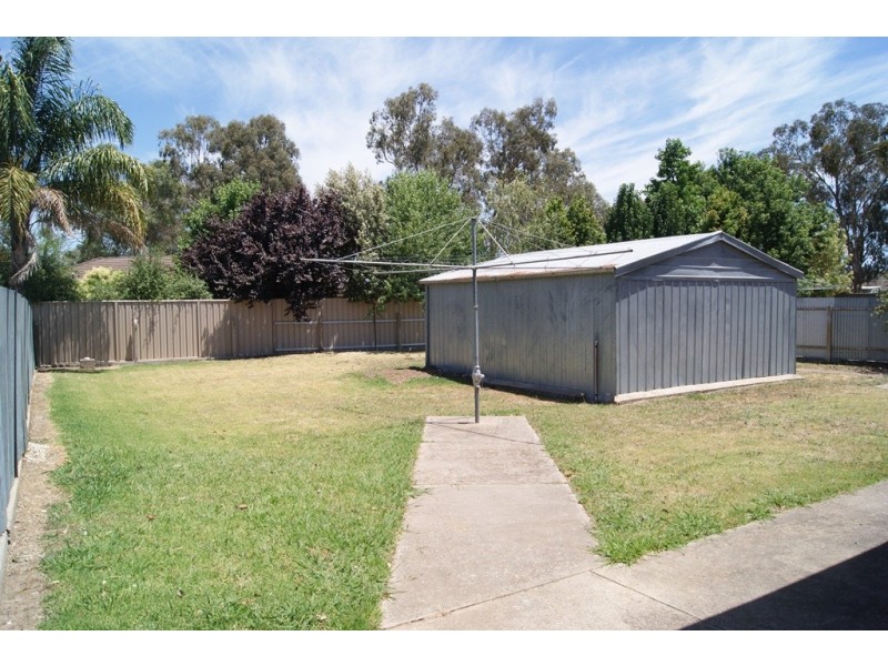 443 Kaitlers Road, Lavington NSW 2641