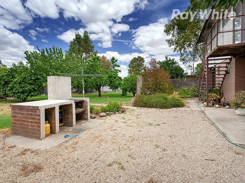 116 Pearce Street, Howlong NSW 2643