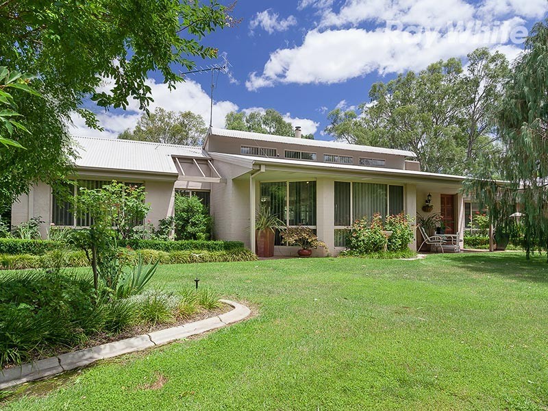 102 Short Street, Howlong NSW 2643