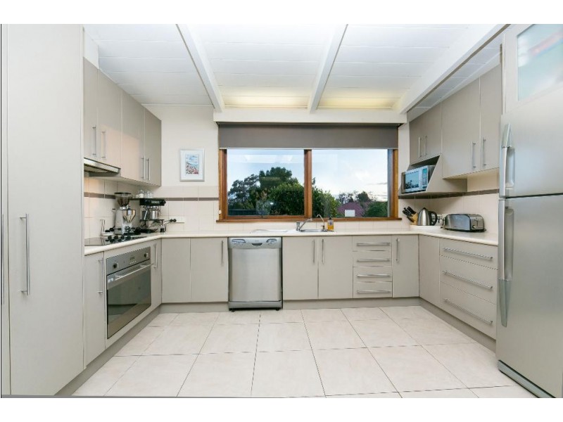 18 Valley View Court, Albury NSW 2640