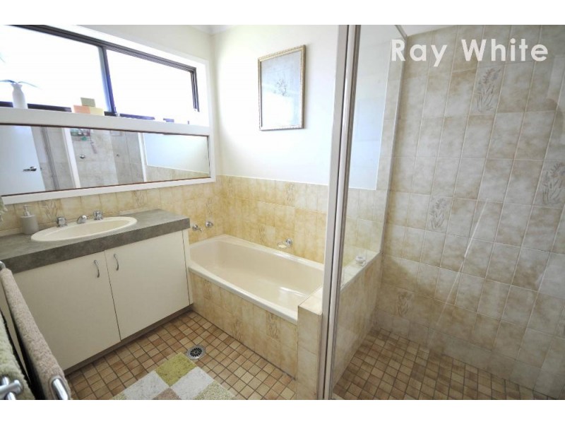 582 Regina Avenue, North Albury NSW 2640