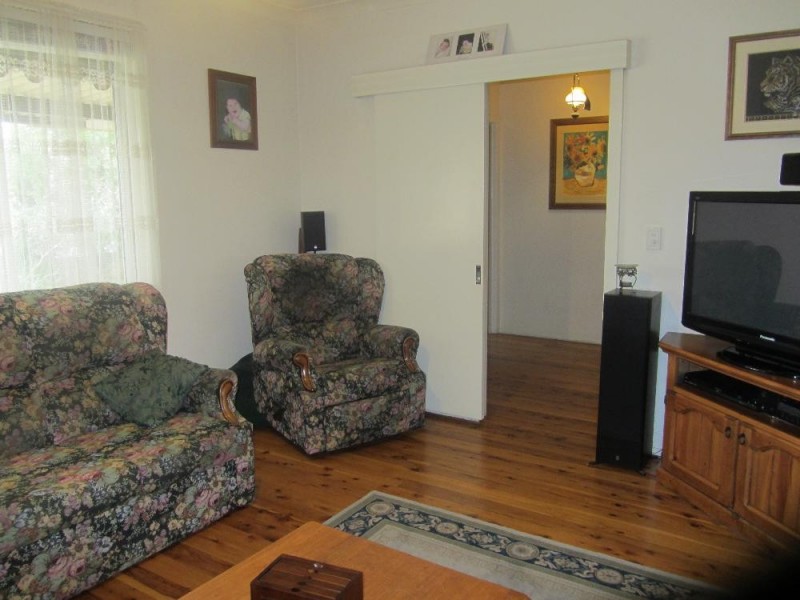 523 Kaitlers Road, Lavington NSW 2641