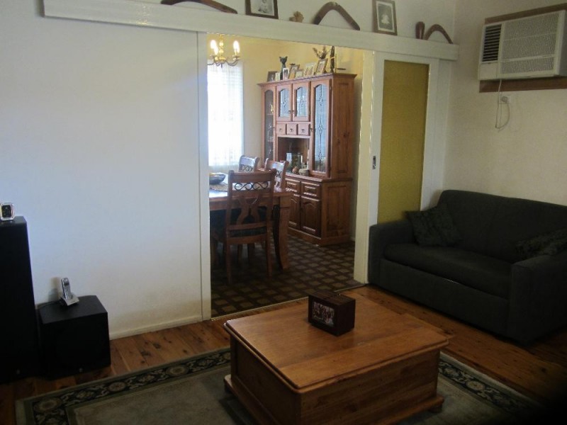 523 Kaitlers Road, Lavington NSW 2641