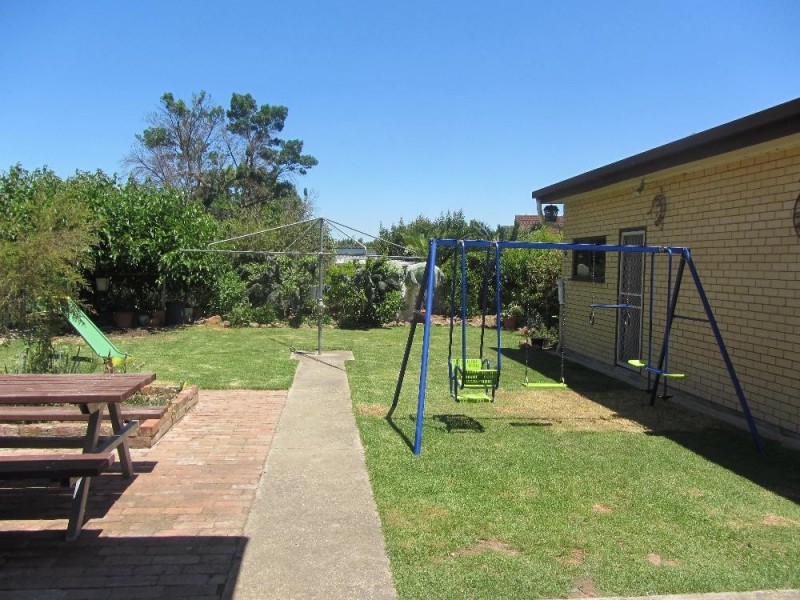 523 Kaitlers Road, Lavington NSW 2641